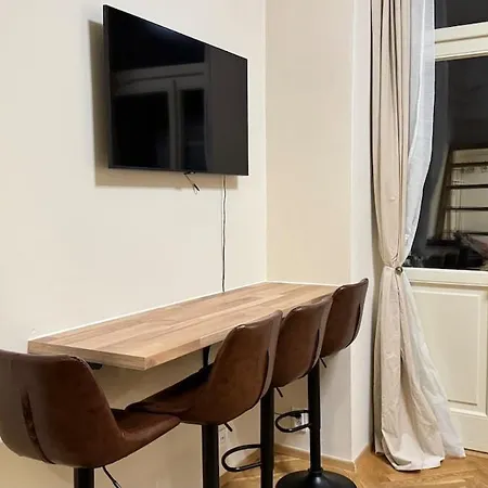 Newly Renovated In Wenceslas Square * Prague