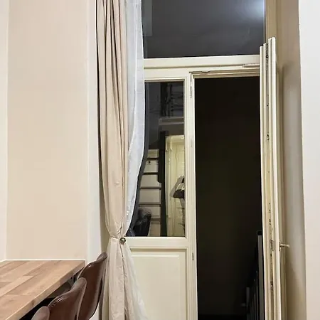 Apartment Newly Renovated In Wenceslas Square