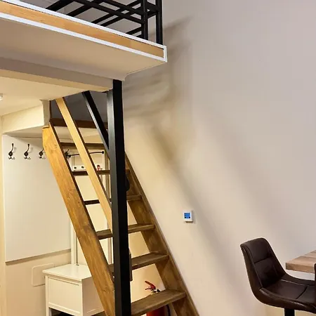 Apartment Newly Renovated In Wenceslas Square